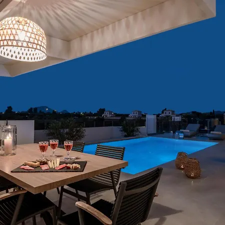 Valley View Villas, By Tk Management