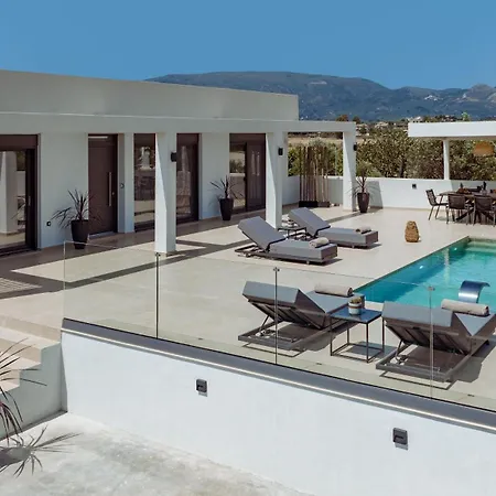 Valley View Villas, By Tk Management Villa